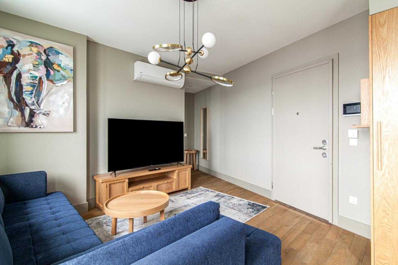 Flat With Panoramic Bosphorus View In Cihangir Istanbul Exterior photo