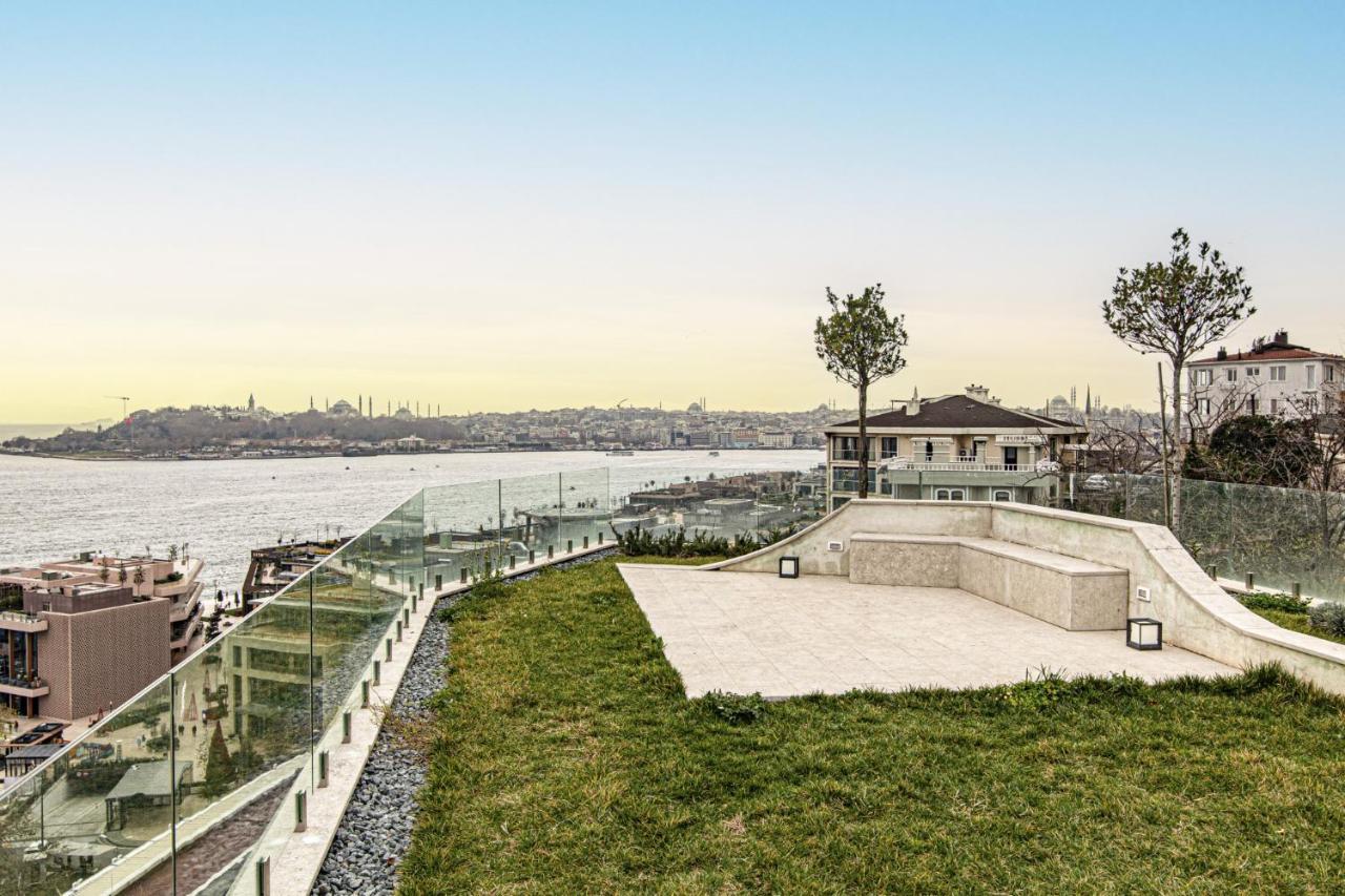 Flat With Panoramic Bosphorus View In Cihangir Istanbul Exterior photo