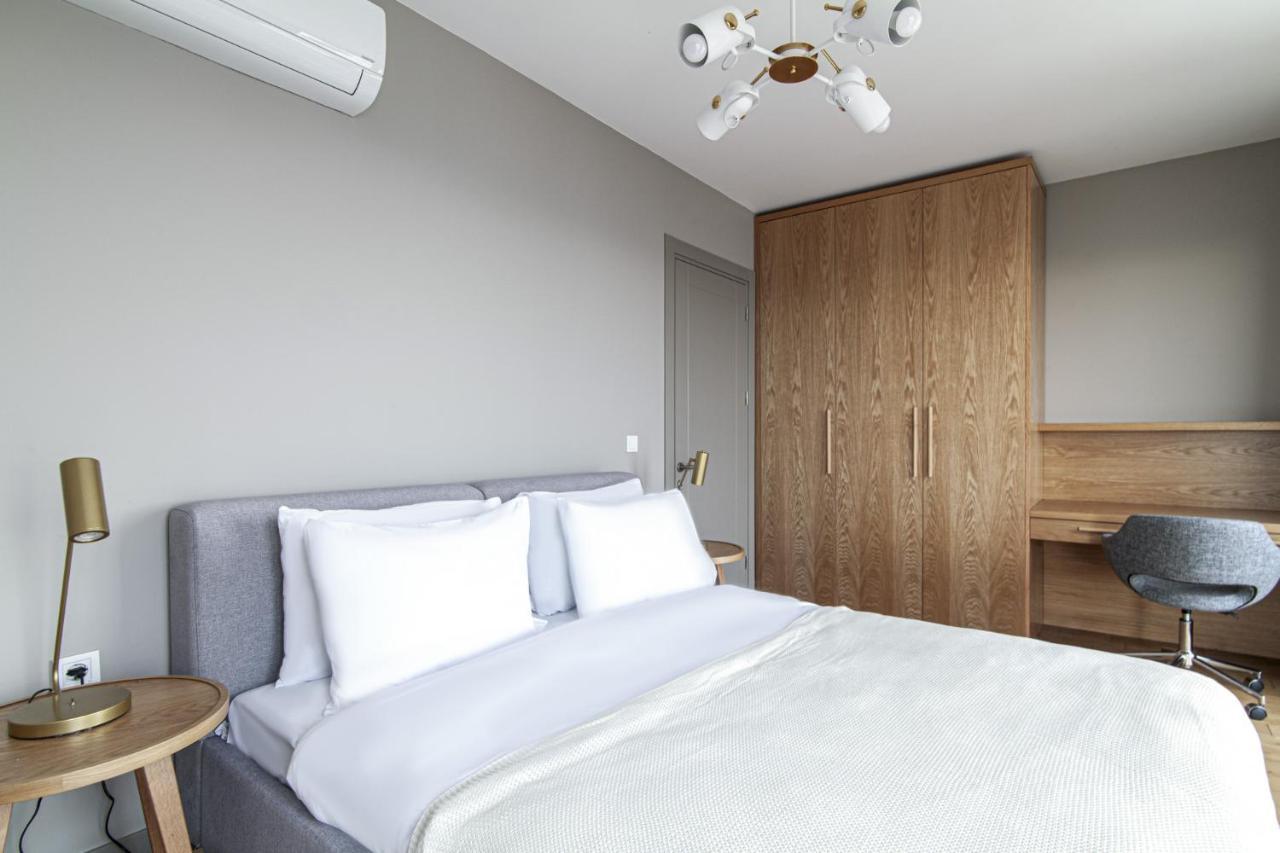 Flat With Panoramic Bosphorus View In Cihangir Istanbul Exterior photo